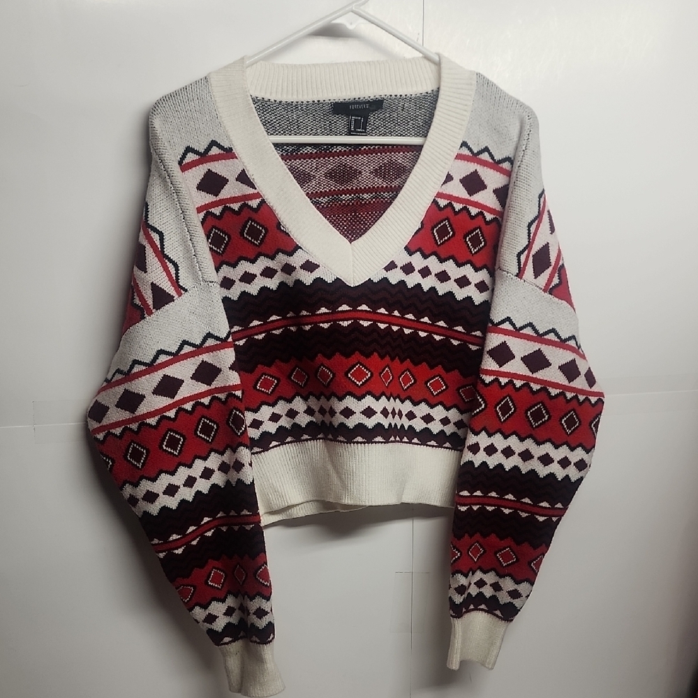 Forever 21 Red, White, Burgundy Patterned V-Neck Cropped Sweater Sz L
